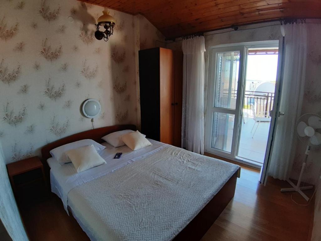 שיבניק Guesthouse Brodarica מראה חיצוני תמונה
