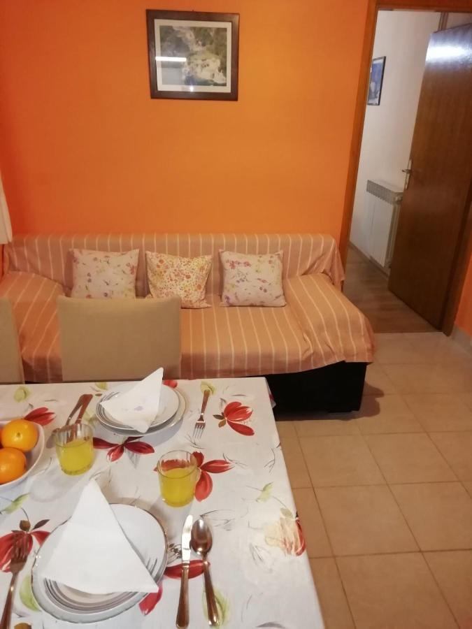 שיבניק Guesthouse Brodarica מראה חיצוני תמונה